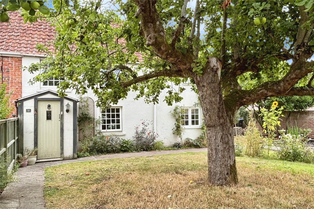 Property photo 1 of 36 Picture No. 33