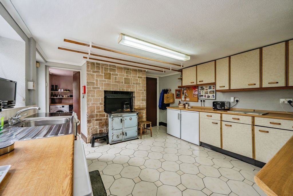 Property photo 2 of 25 Pbox-Img.Jpg