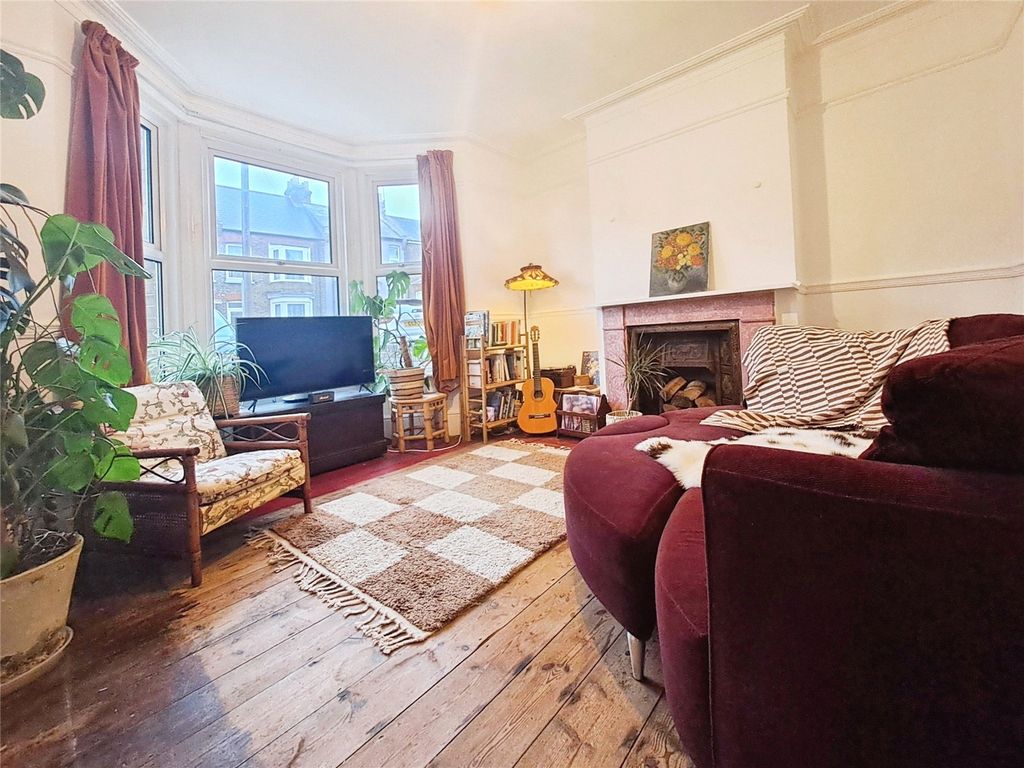 Property photo 3 of 17 Picture No. 07