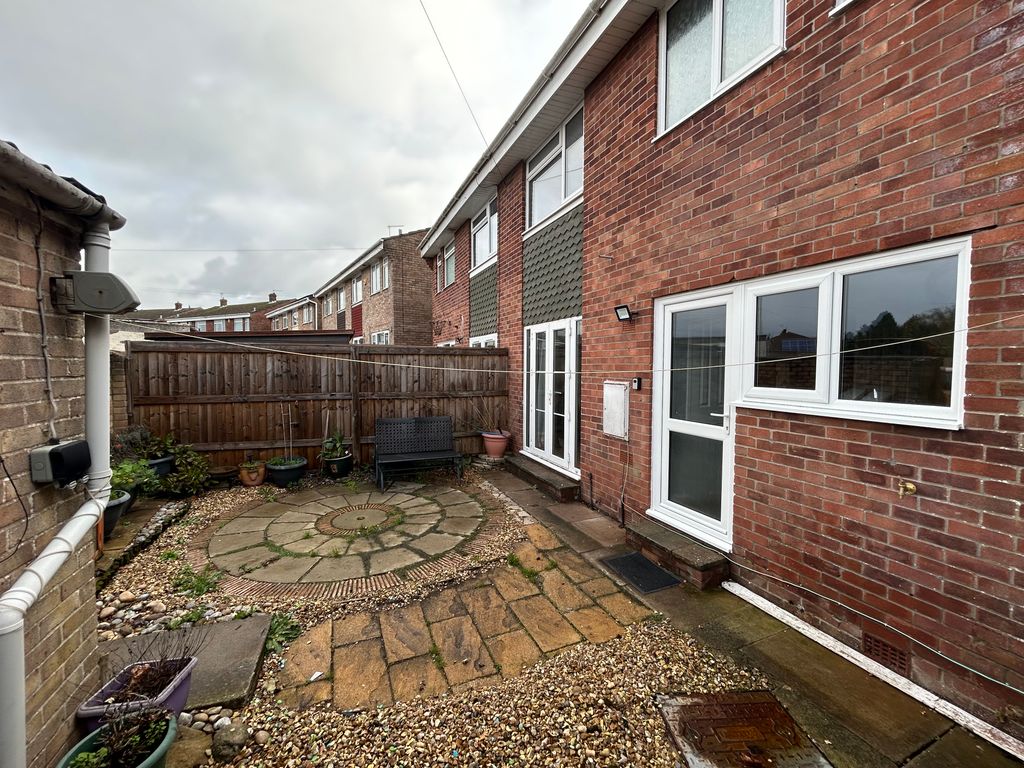 Property photo 2 of 13