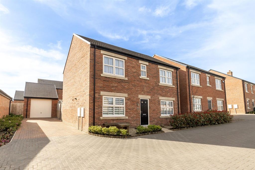 Property photo 1 of 32 A.x.Jpg