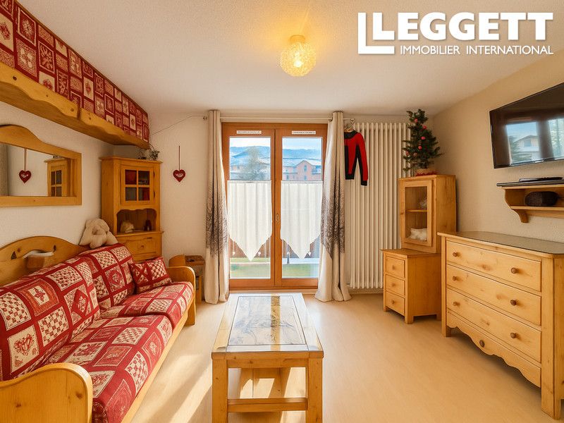 Property photo 2 of 10