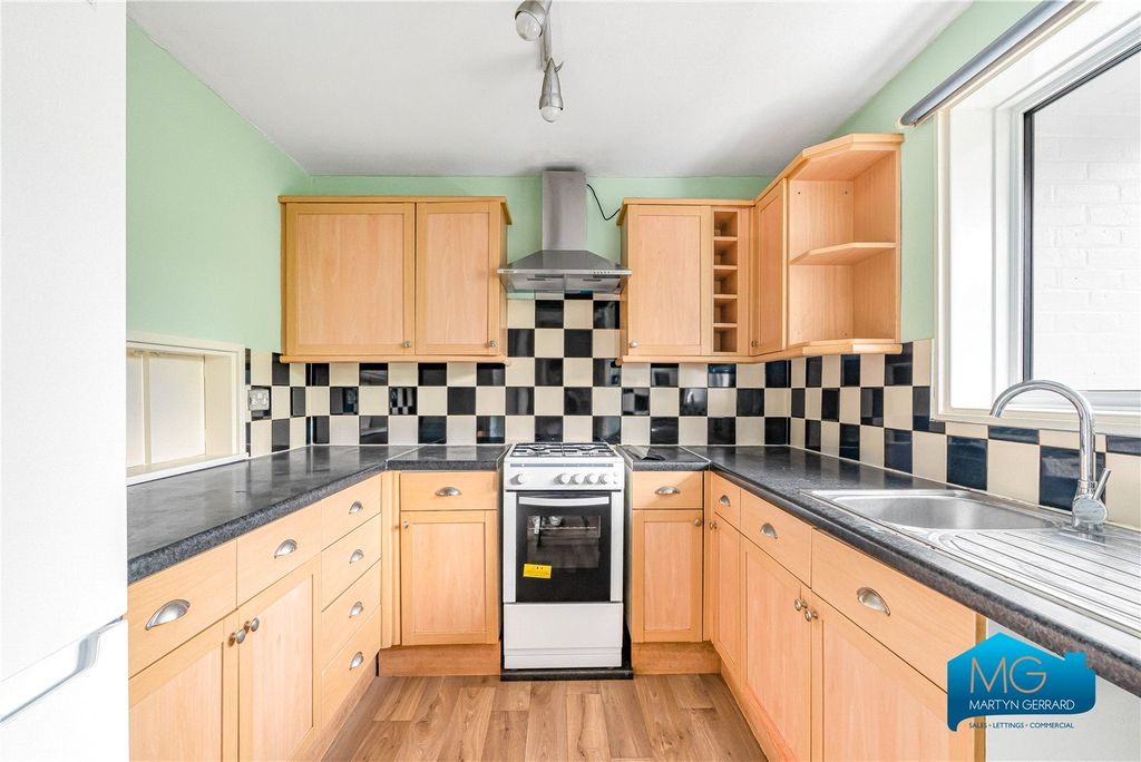 Property photo 1 of 26 Picture No. 20