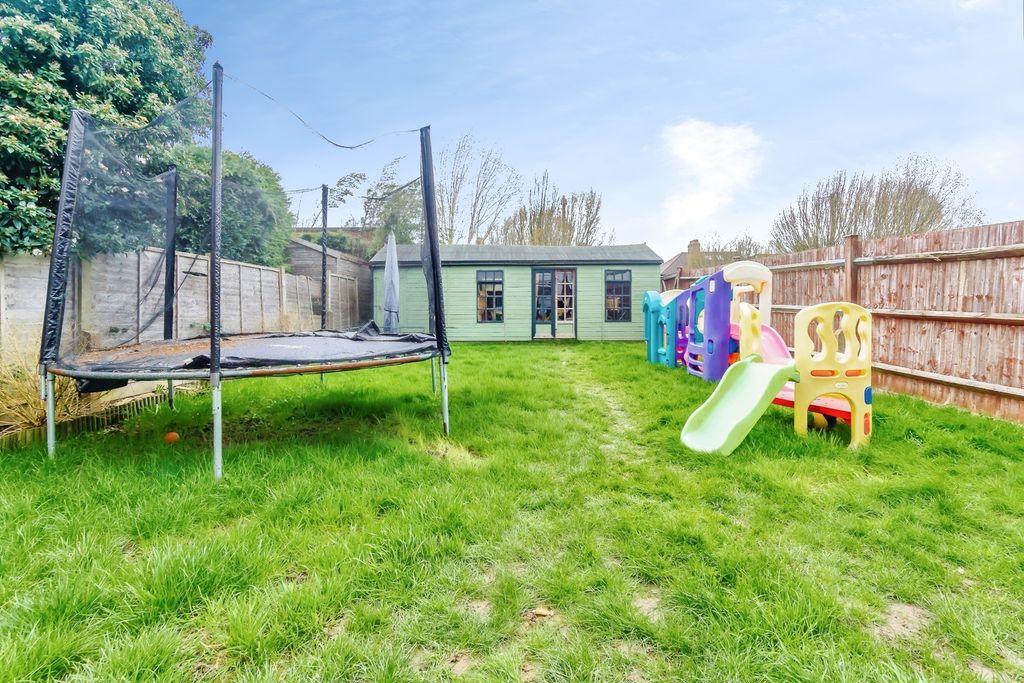 Property photo 3 of 18 Pbox-Img.Jpg