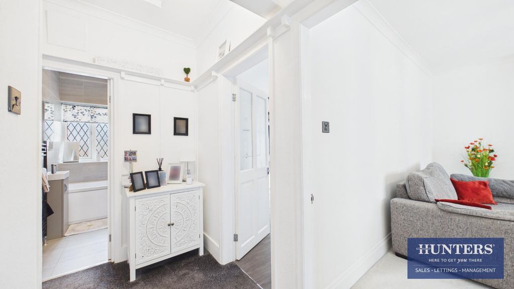 Property photo 3 of 20 Hallway