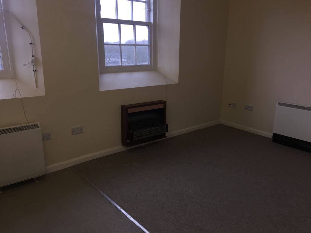 Property photo 3 of 5 Lounge