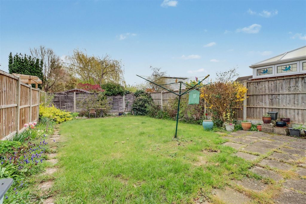 Property photo 2 of 18 4 Viking Way-13.Jpg