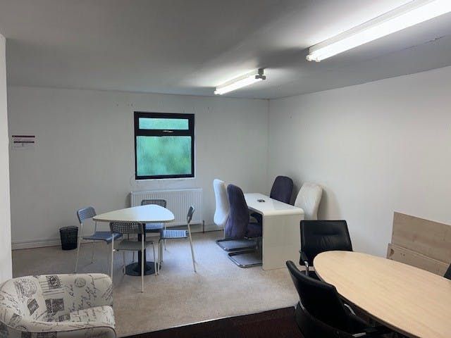 Property photo 3 of 5 Suite D Butts Business Centre 3.Jpg