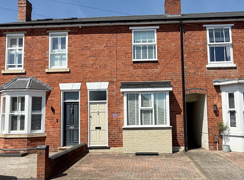 Property photo 1 of 16