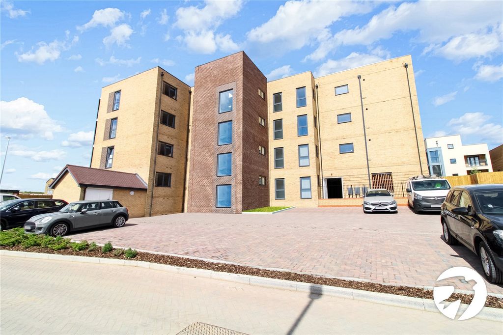 Property photo 1 of 8 External/Parking
