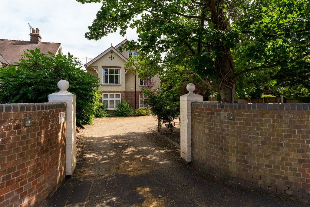 Property photo 1 of 22 Flat3-3Mileendrd-001.Jpg