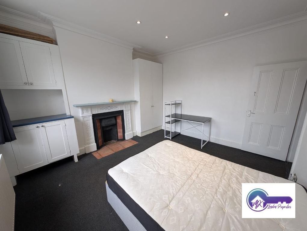 Property photo 3 of 19 Photo 3