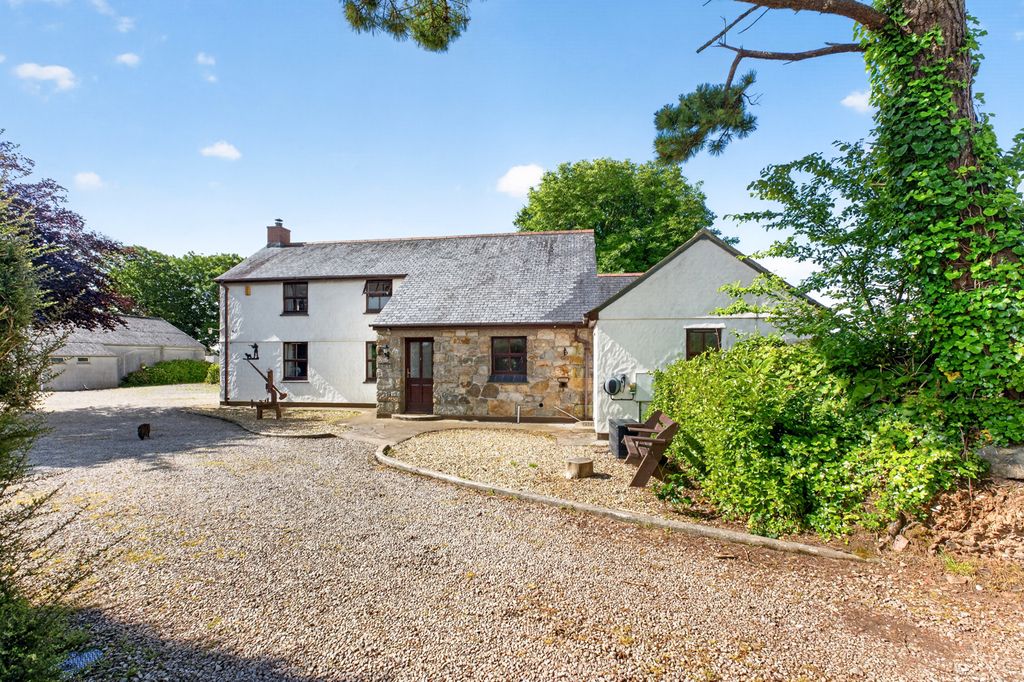 Property photo 2 of 16 Pbox-Img.Jpg