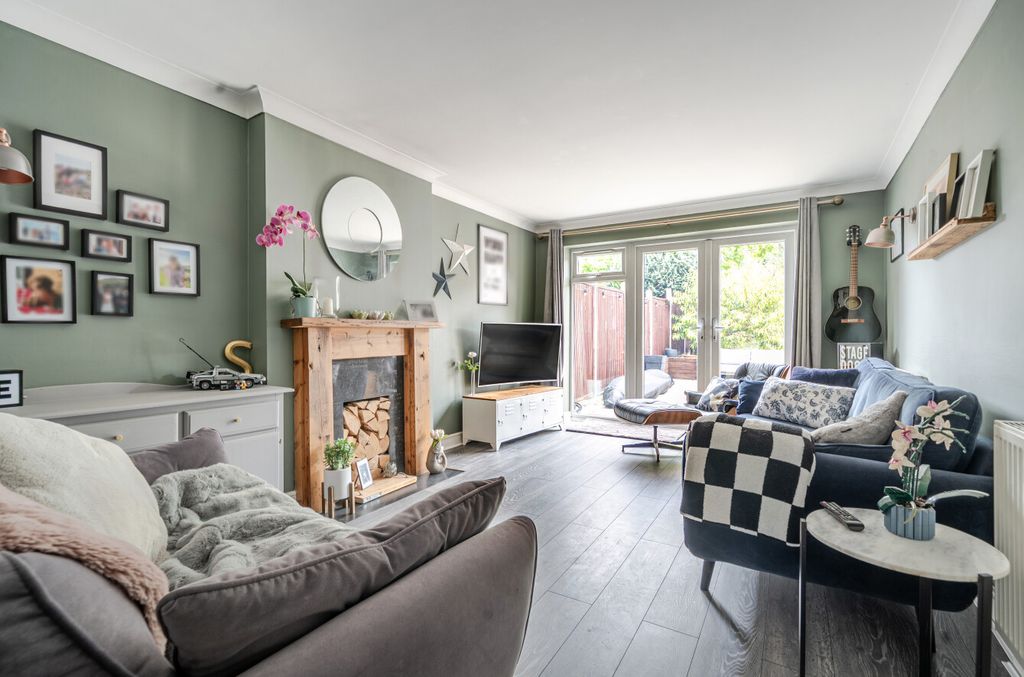 Property photo 3 of 17 1513635-16-1A0442...