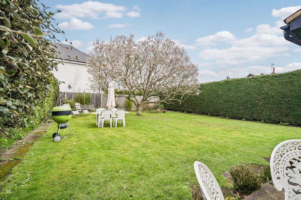 Property photo 2 of 21