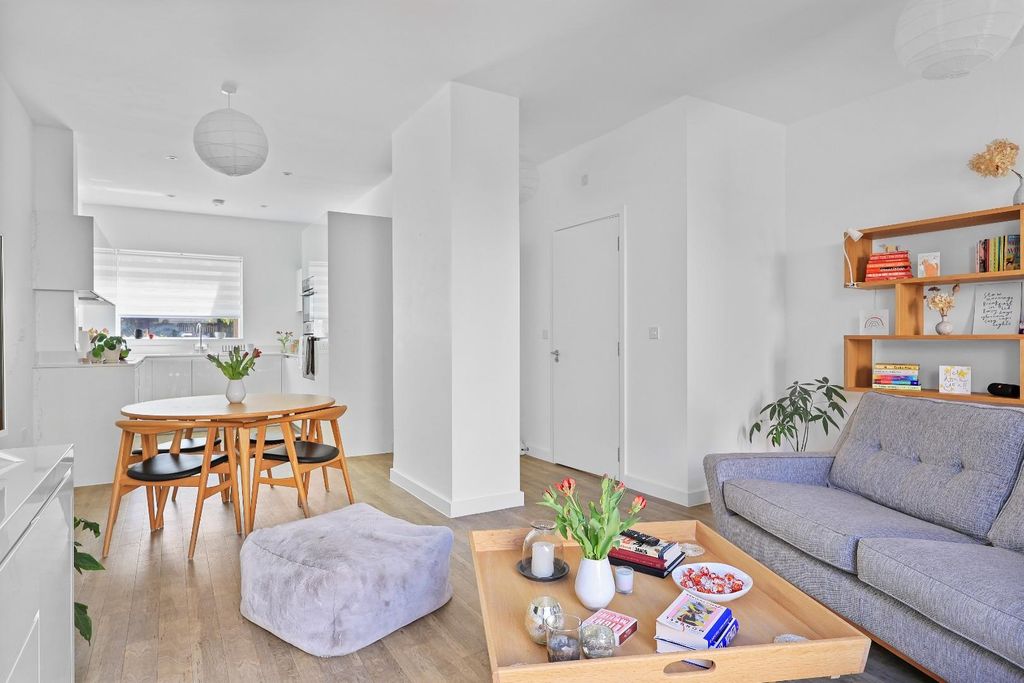 Property photo 3 of 16 Img (1).Jpg