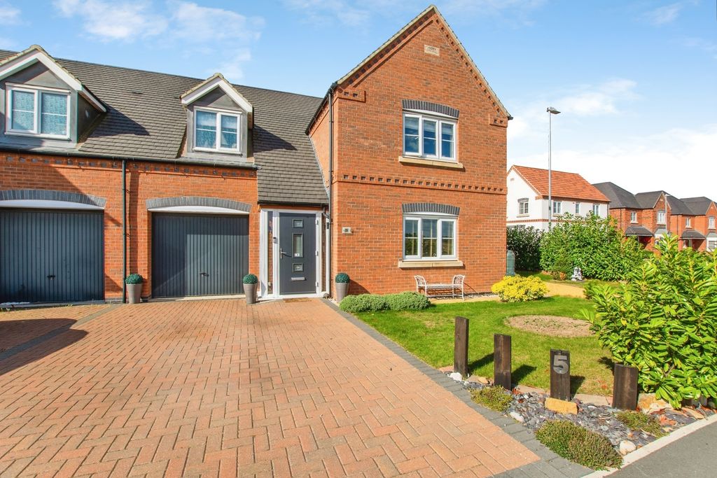 Property photo 1 of 15 Pbox-Img.Jpg