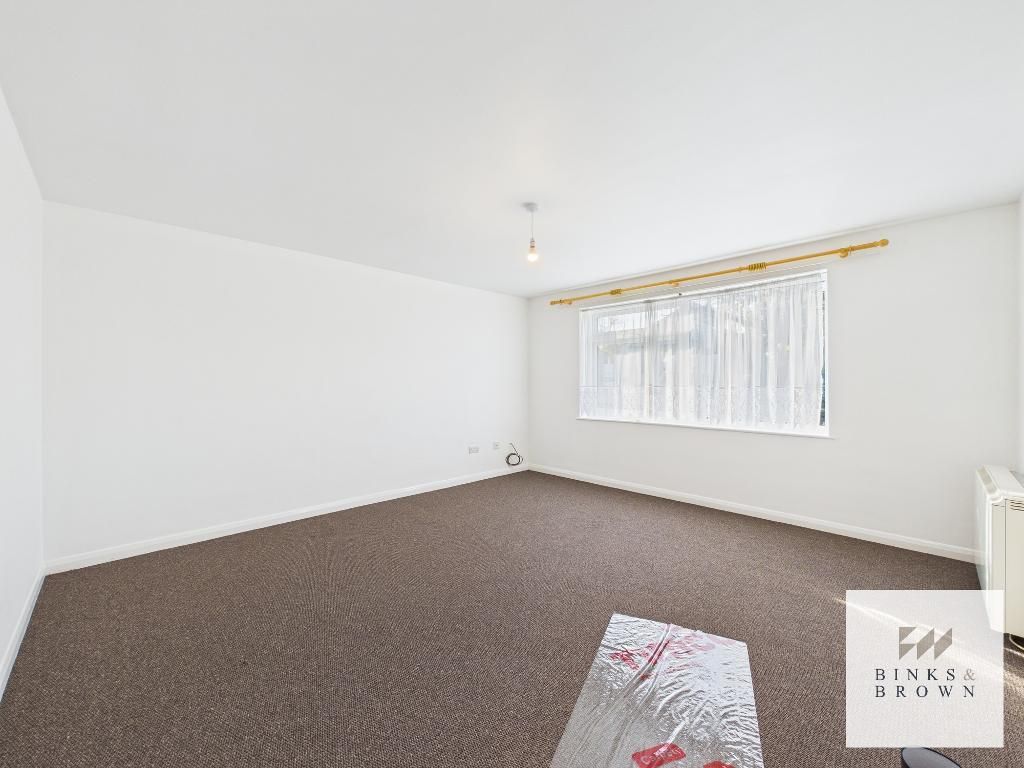 Property photo 2 of 7 Photo 2