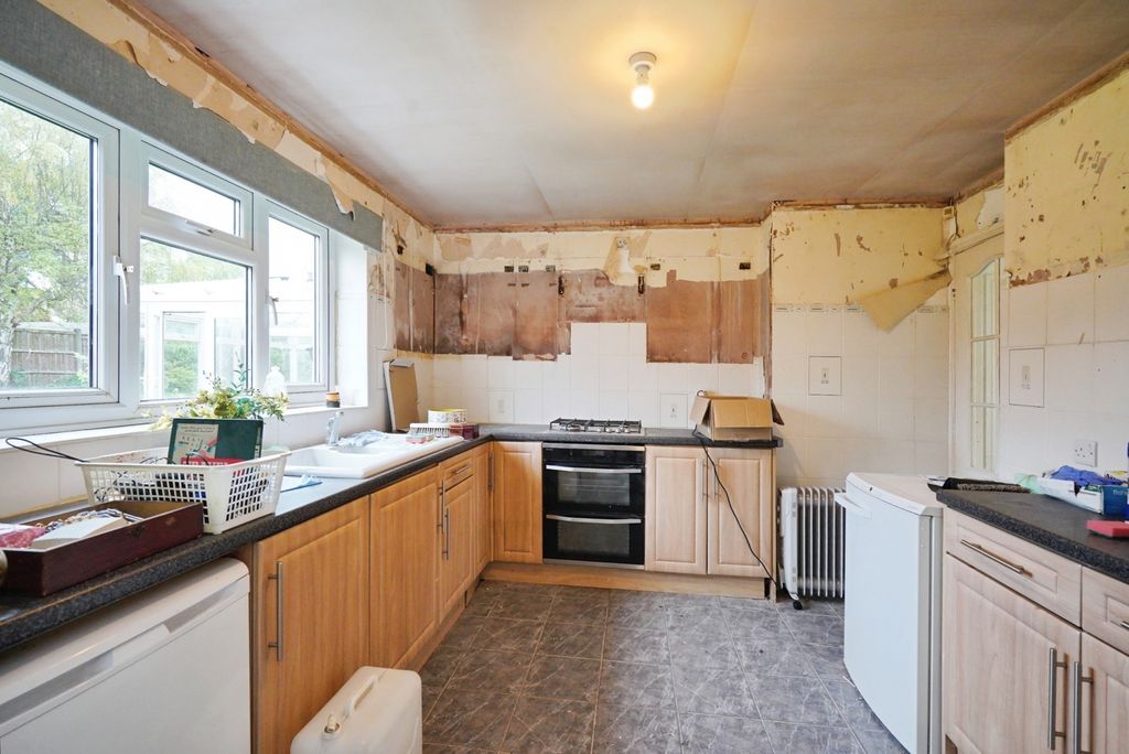 Property photo 3 of 18 Pbox-Img.Jpg