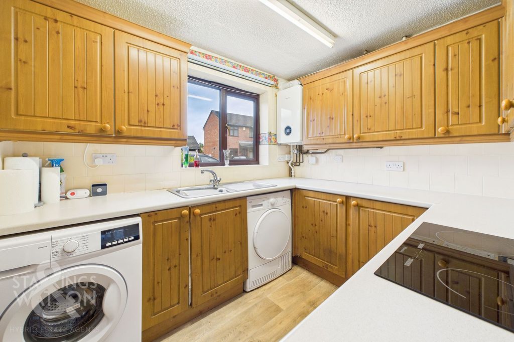 Property photo 3 of 21