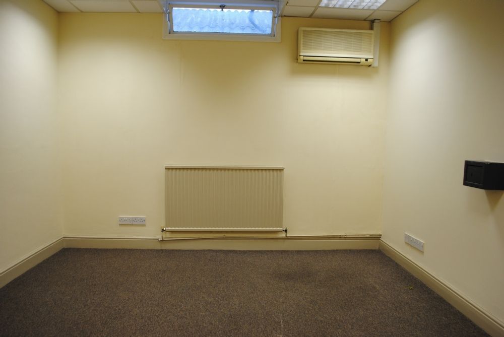 Property photo 2 of 4