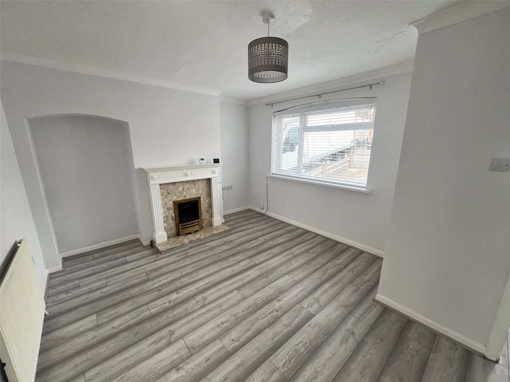 Property photo 3 of 10 Picture No. 09