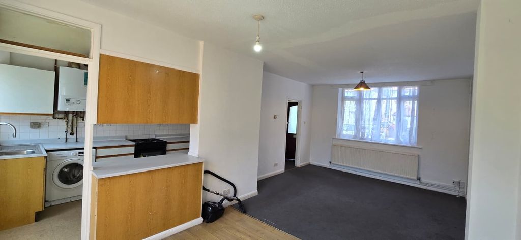 Property photo 3 of 15 Kitchen And Reception Area