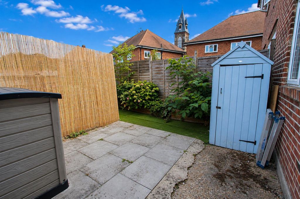 Property photo 2 of 18 Garden.Png