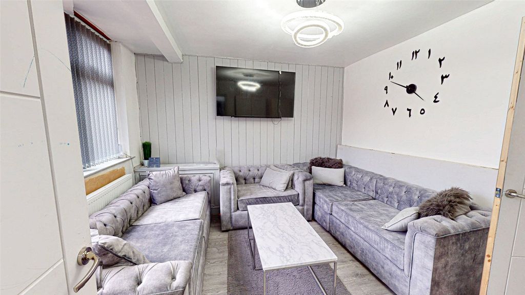 Property photo 2 of 10 Picture No. 03