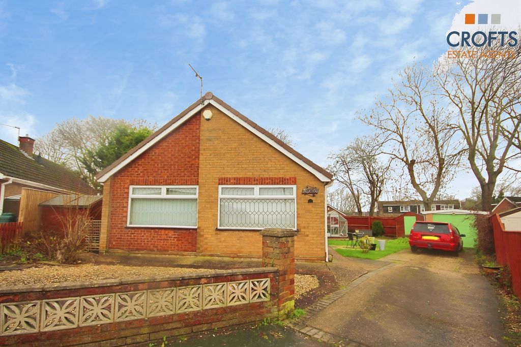Property photo 1 of 11 Front