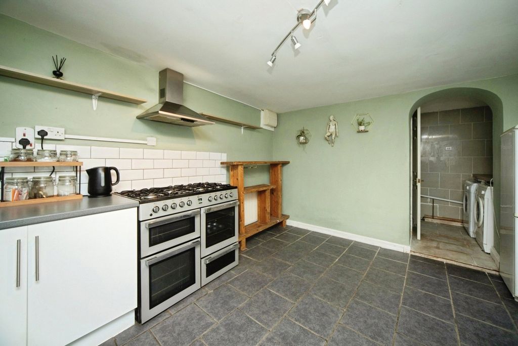 Property photo 3 of 17 Pbox-Img.Jpg