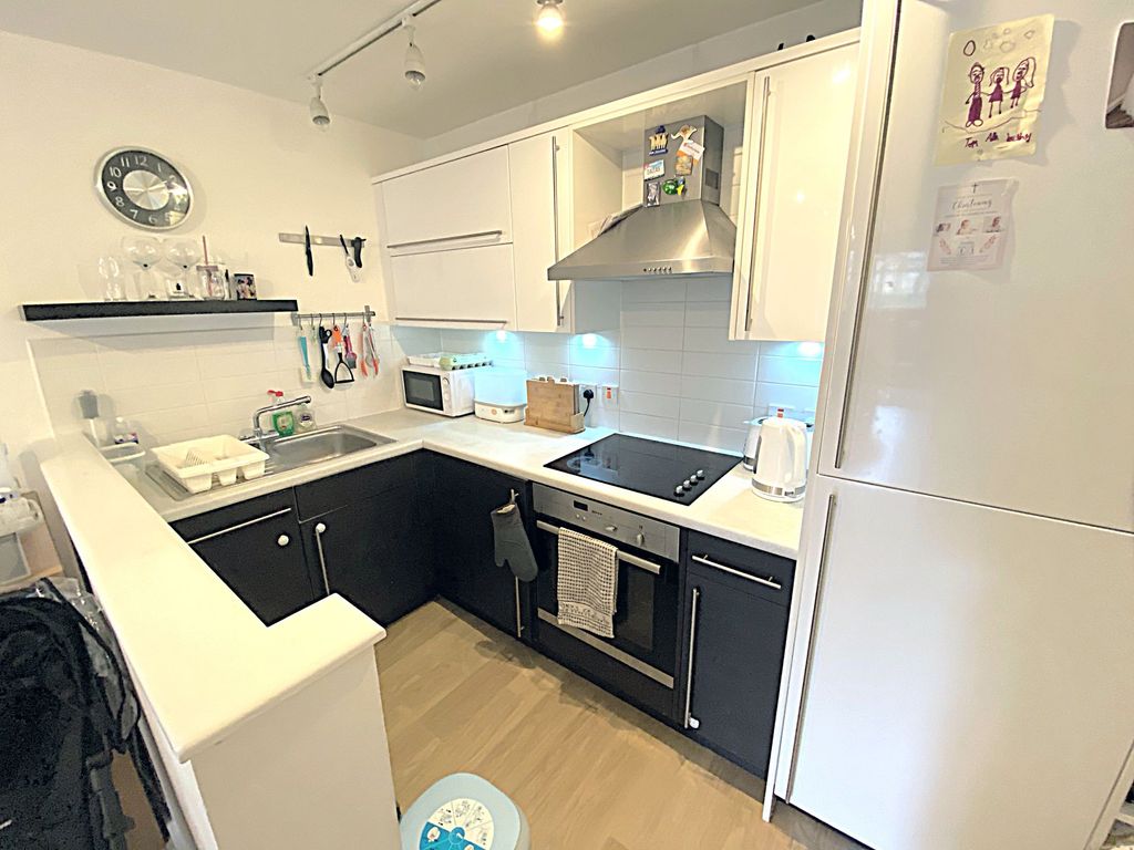 Property photo 2 of 17