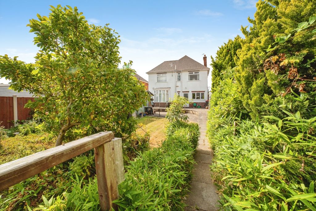 Property photo 3 of 26 Pbox-Img.Jpg