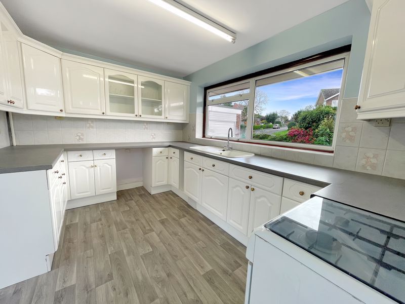 Property photo 3 of 17 Photo 5