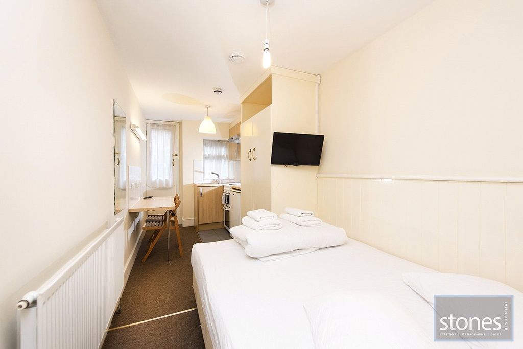 Property photo 1 of 9 Picture No. 05