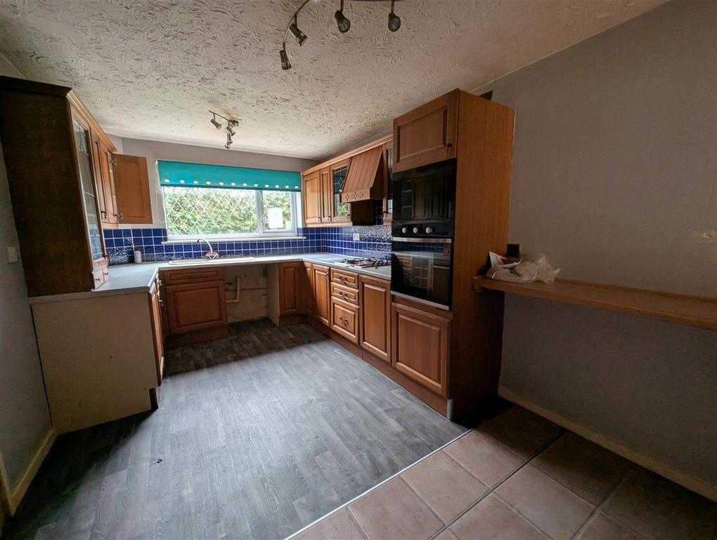 Property photo 3 of 9 Kitchen/Diner