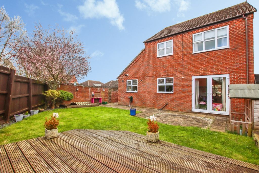 Property photo 2 of 24 4999281