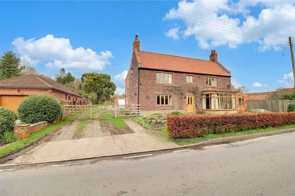 Property photo 1 of 33
