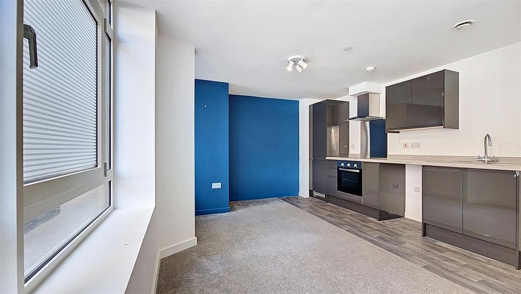 Property photo 1 of 9 Open Plan Kitchen Living Area