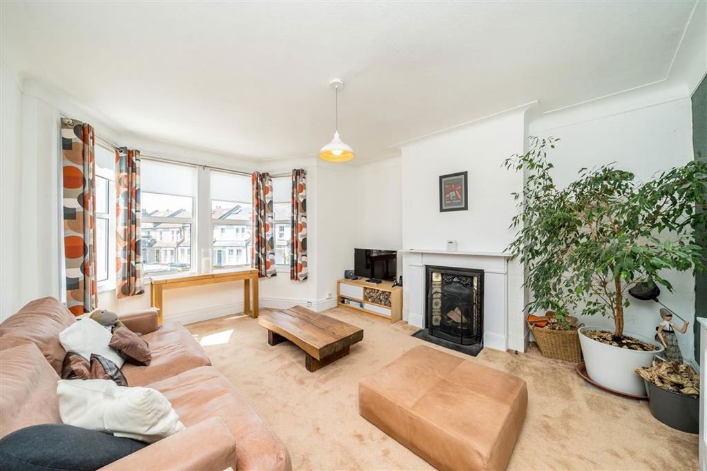 Property photo 2 of 4