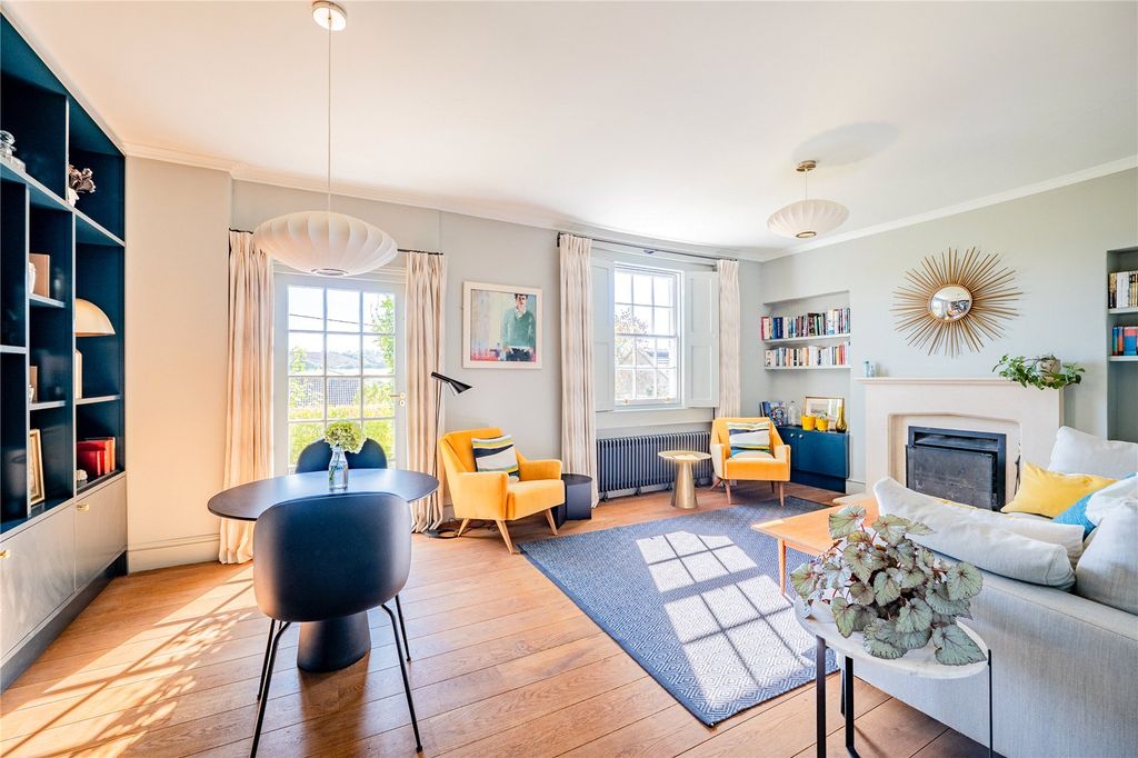 Property photo 3 of 43 Drawing Room