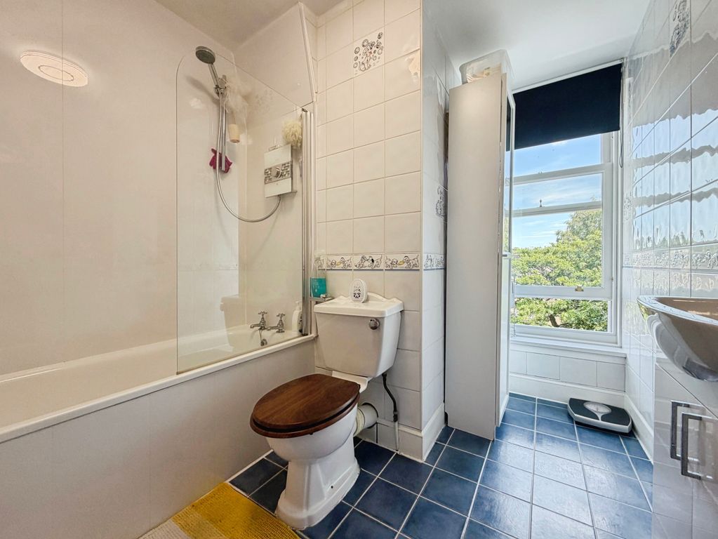 Additional image 16 of 3 bed flat for saleQueens Drive, Glasgow G42