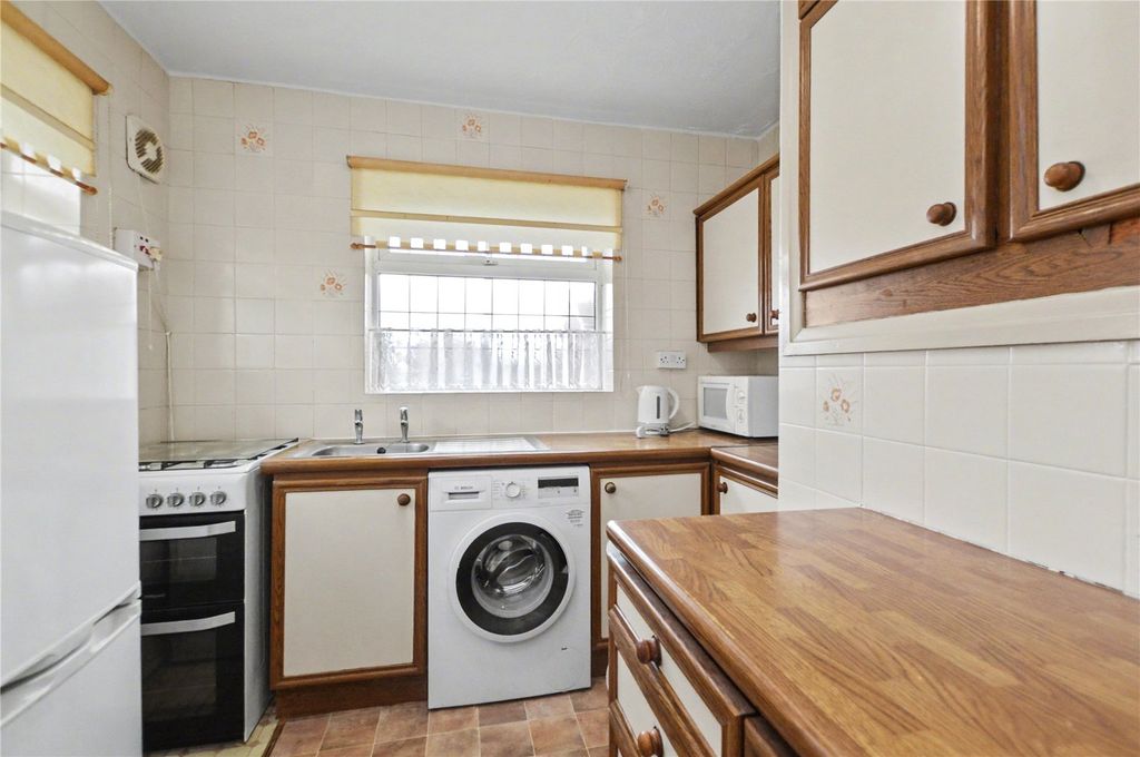 Property photo 3 of 10 Picture No. 09