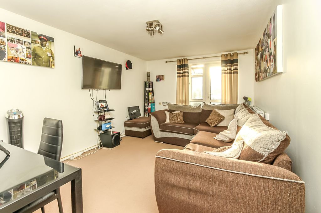 Property photo 2 of 5 Lounge