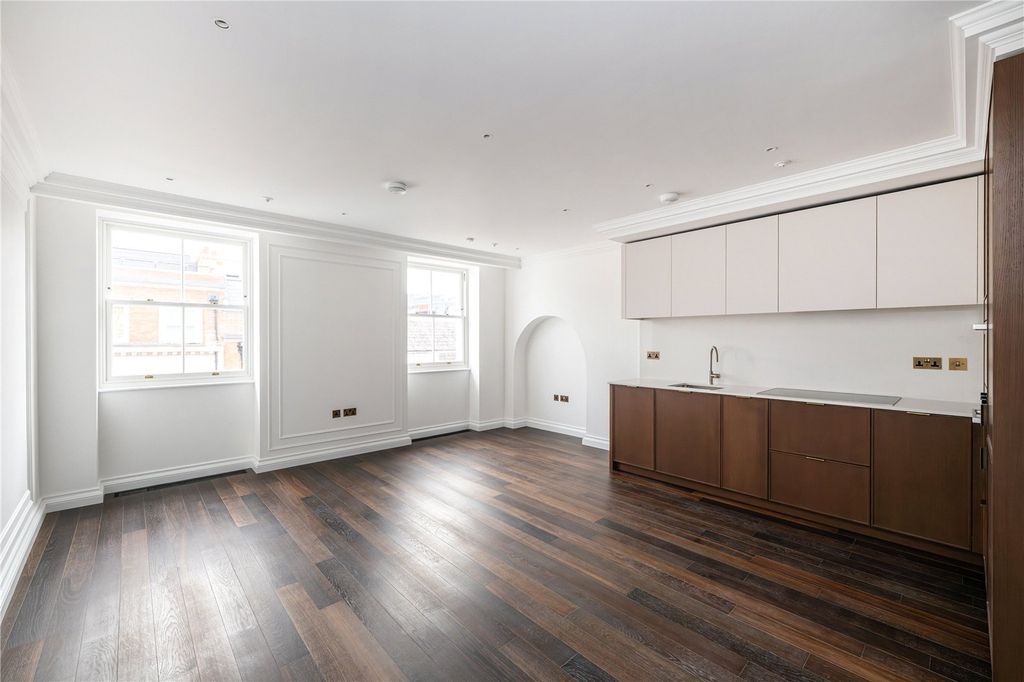 Property photo 1 of 6 Reception