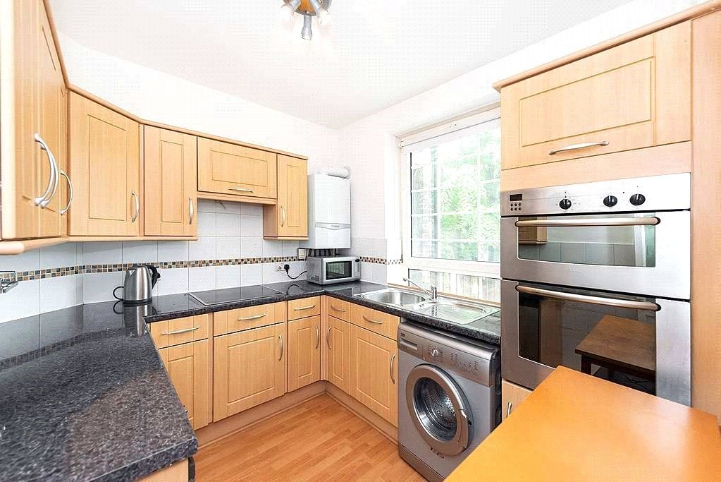 Property photo 3 of 9 Swan Road, Se16