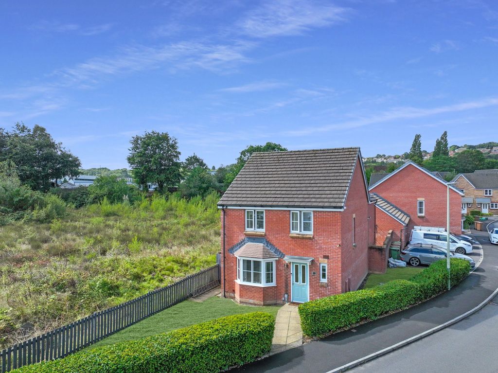 Property photo 1 of 37