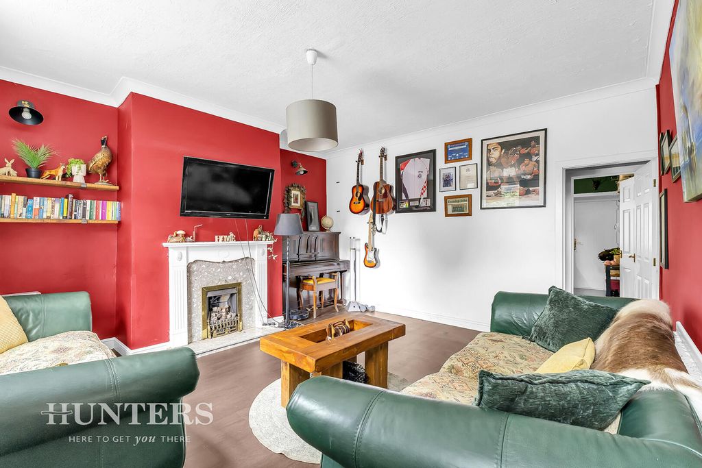 Property photo 3 of 15 Living Room