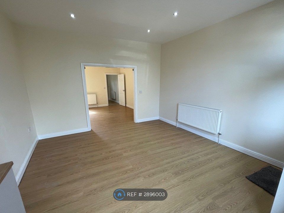 Property photo 3 of 29
