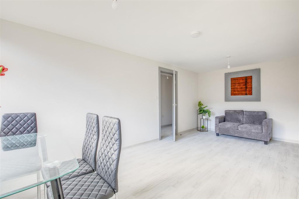 Property photo 3 of 8 Reception Room